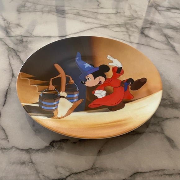 Knowles Disney Vintage PorcelainPlate Fantasia The Mischievous Apprentice Mickey - Picture 4 of 7
